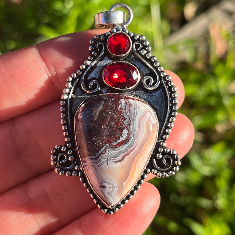 Silver plated crazy lace agate pendant
